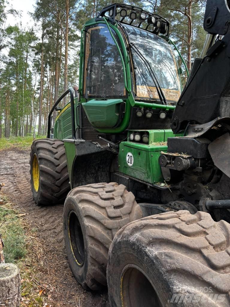 John Deere 1170 E Harvesteri