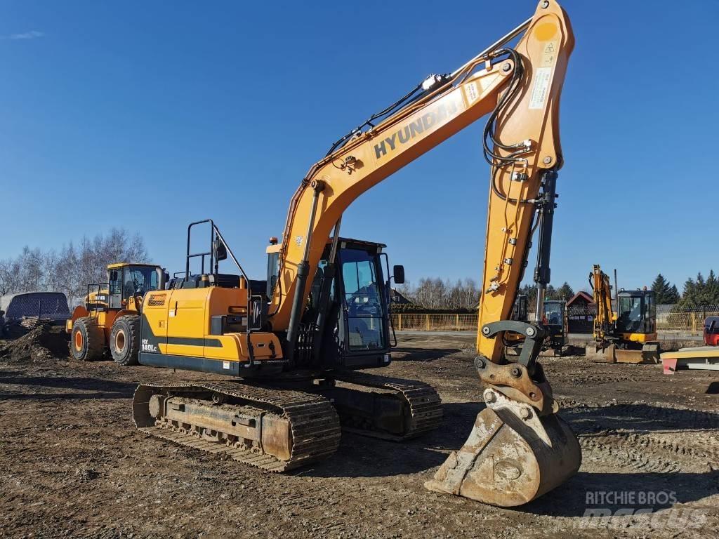 Hyundai HX140 LC Kāpurķēžu ekskavatori