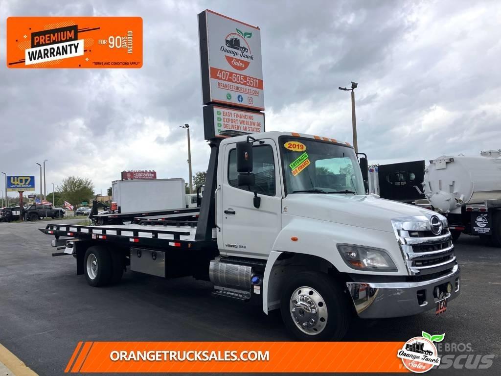 Hino 258 Evakuators ar manipulatoru