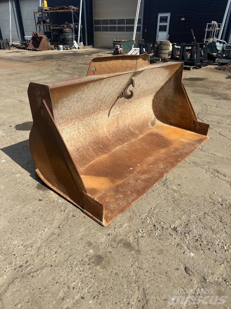 Volvo 2500mm Kausi