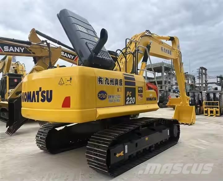 Komatsu PC220-8 Kāpurķēžu ekskavatori