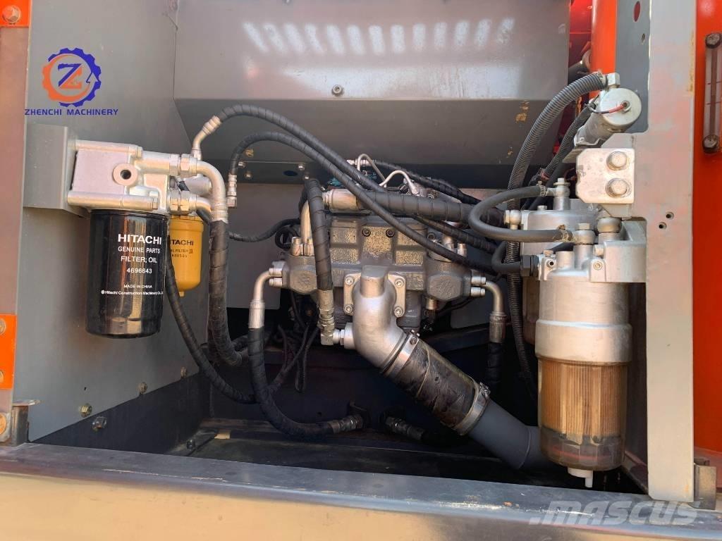 Hitachi ZX 240 Kāpurķēžu ekskavatori