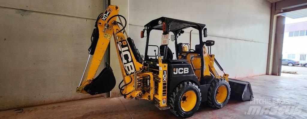 JCB 1 CX Ekskavatori-iekrāvēji