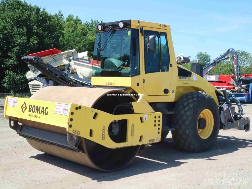 Bomag BW 213 D H-4 i Augsnes blīvētāji