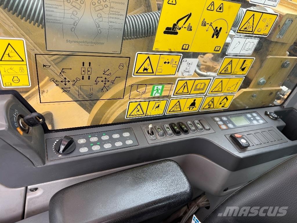 CAT 330 FL Kāpurķēžu ekskavatori