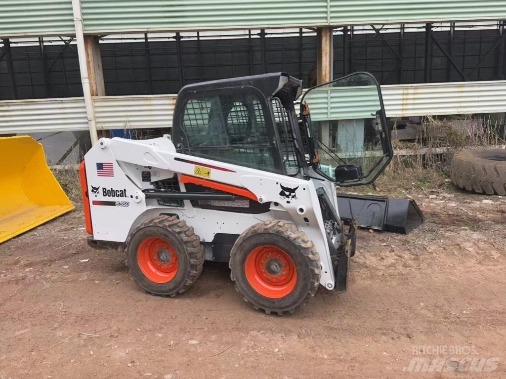 Bobcat S 550 Lietoti riteņu kompaktiekrāvēji
