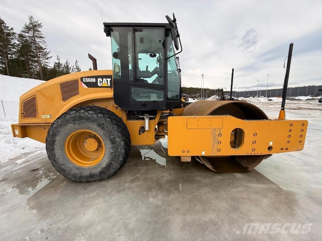 CAT CS 68 B Vienvalča grunts veltņi