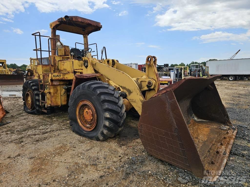 CAT 966 D Iekrāvēji uz riteņiem