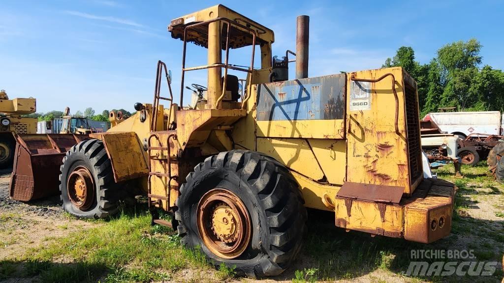 CAT 966 D Iekrāvēji uz riteņiem