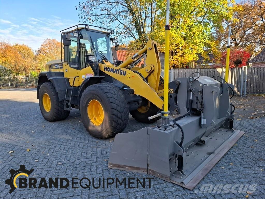 Komatsu WA270-7 Iekrāvēji uz riteņiem