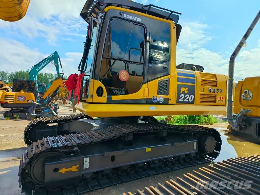 Komatsu PC 220-8 Kāpurķēžu ekskavatori