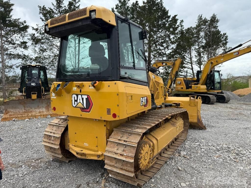 CAT D3 Kāpurķēžu buldozeri