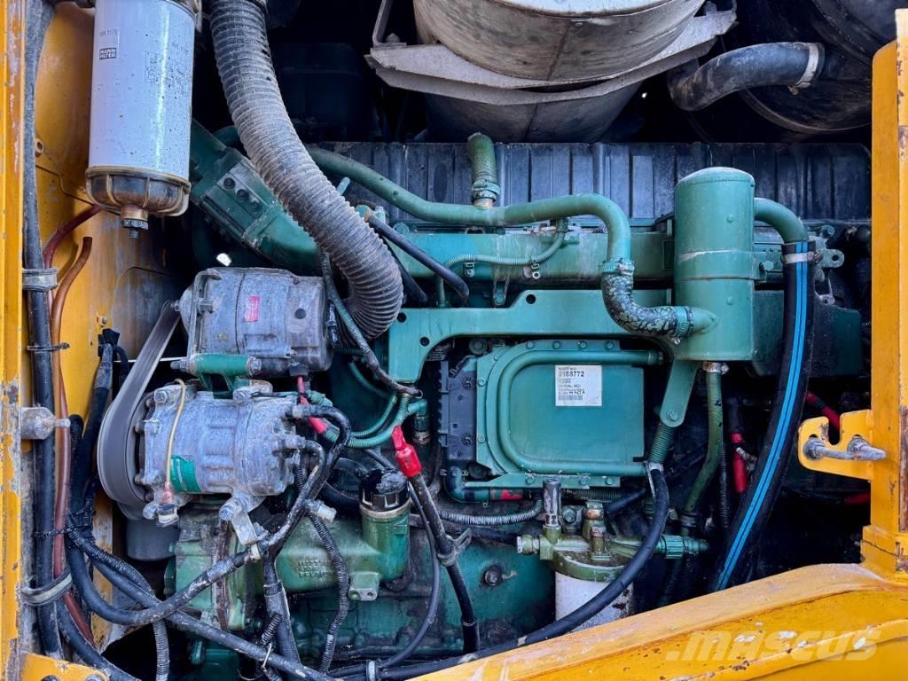 Volvo L 180 E Iekrāvēji uz riteņiem