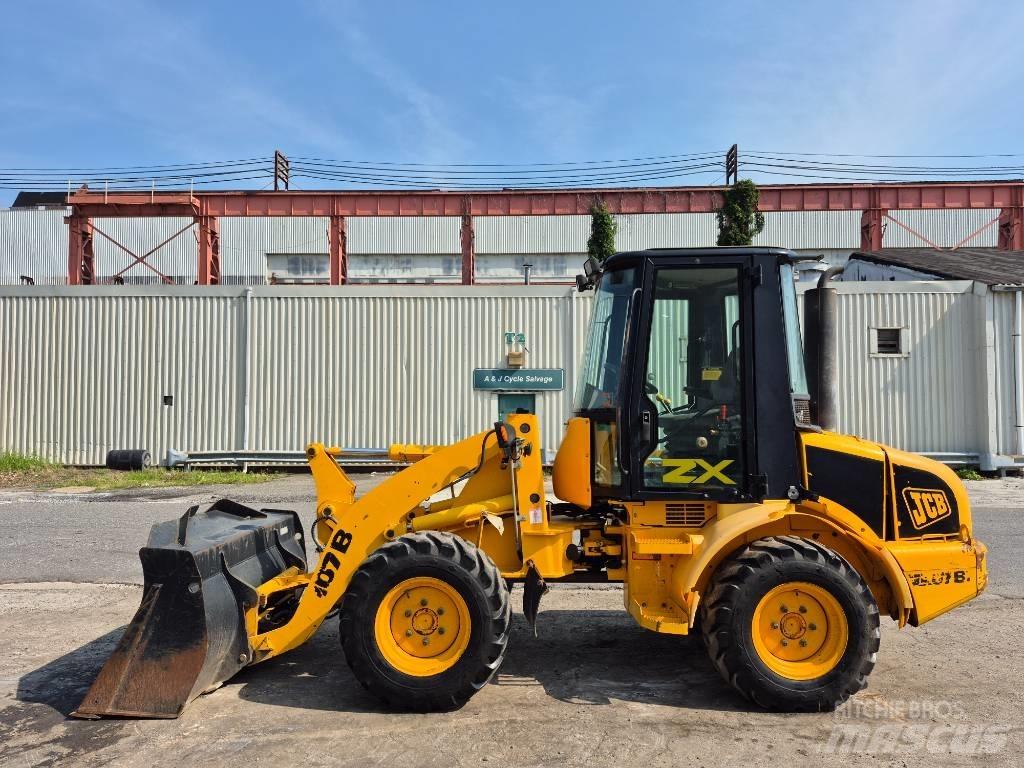 JCB 407 B Iekrāvēji uz riteņiem