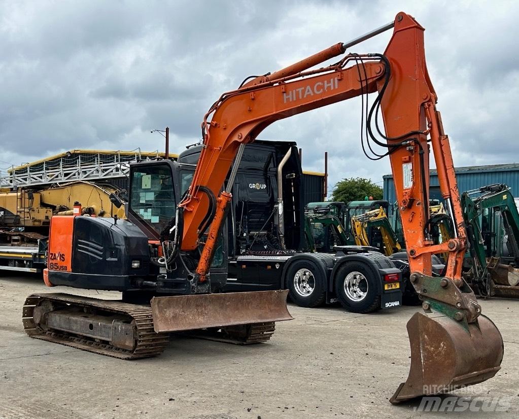 Hitachi Zaxis 85 USB Vidēja lieluma ekskavatori 7 t - 12 t
