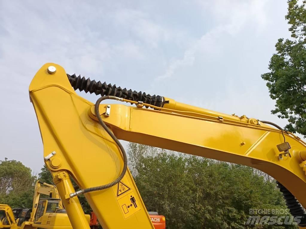 Komatsu PC120 Vidēja lieluma ekskavatori 7 t - 12 t