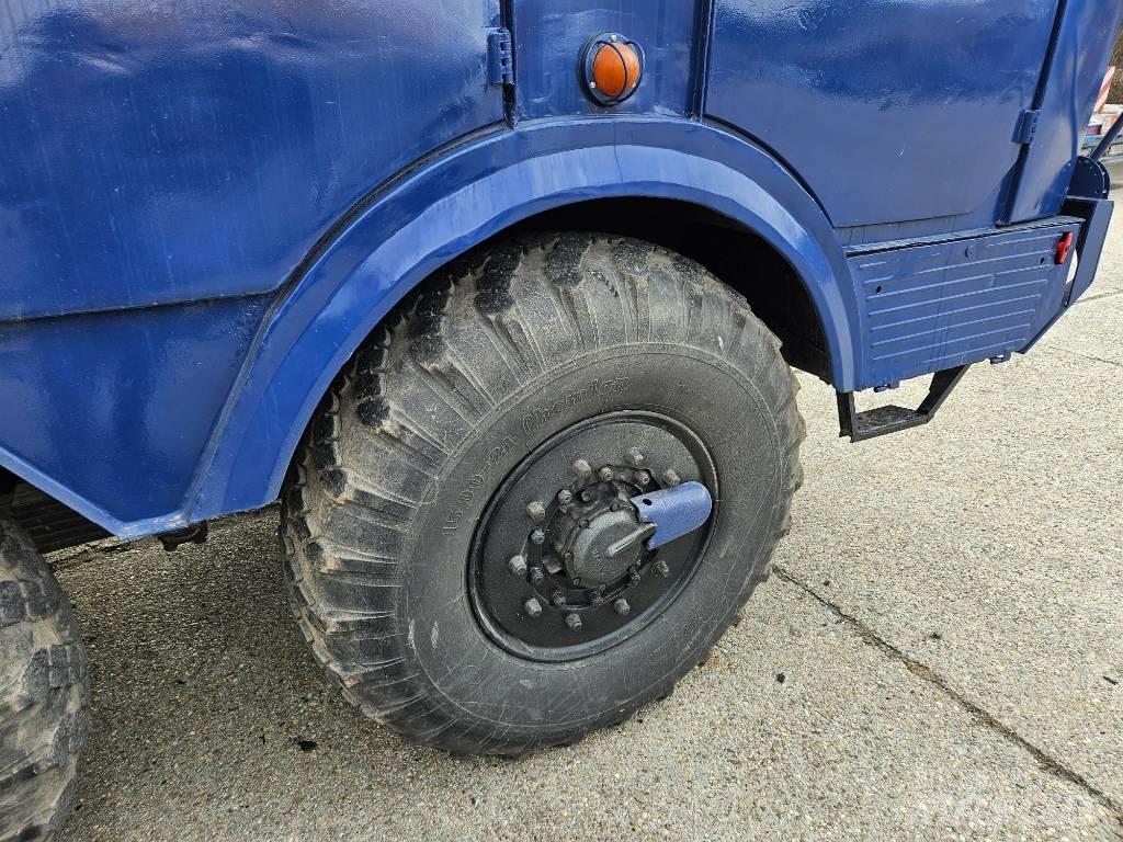 Tatra 813 8x8 KOLOS Šasija ar kabīni