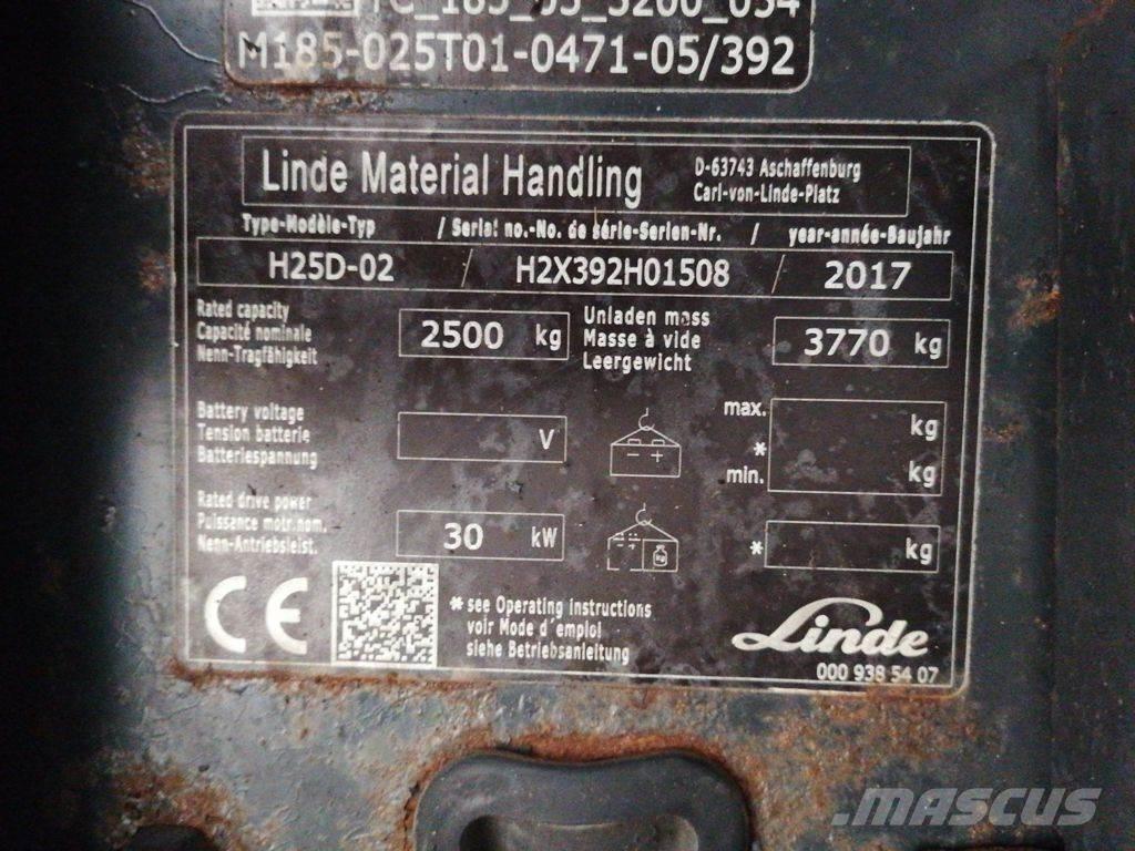 Linde H25D-02 Tehnika ar dīzeļa dzinēju
