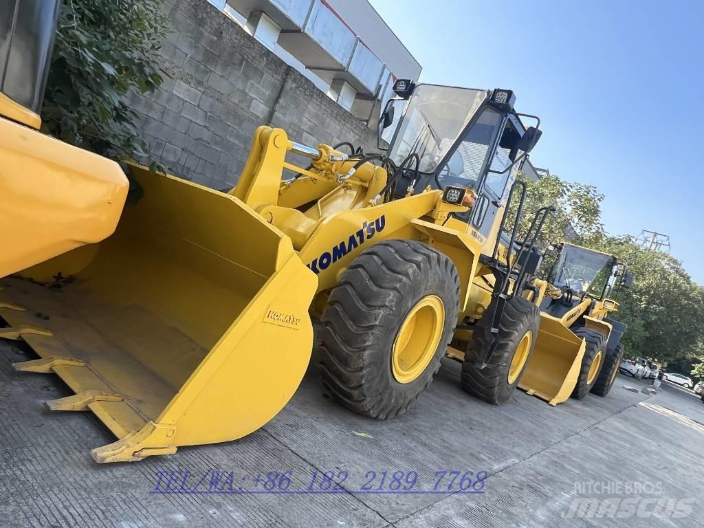 Komatsu WA320 Iekrāvēji uz riteņiem