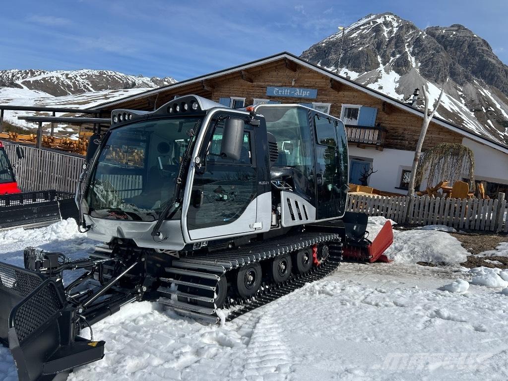 Prinoth Husky Sniega traktori