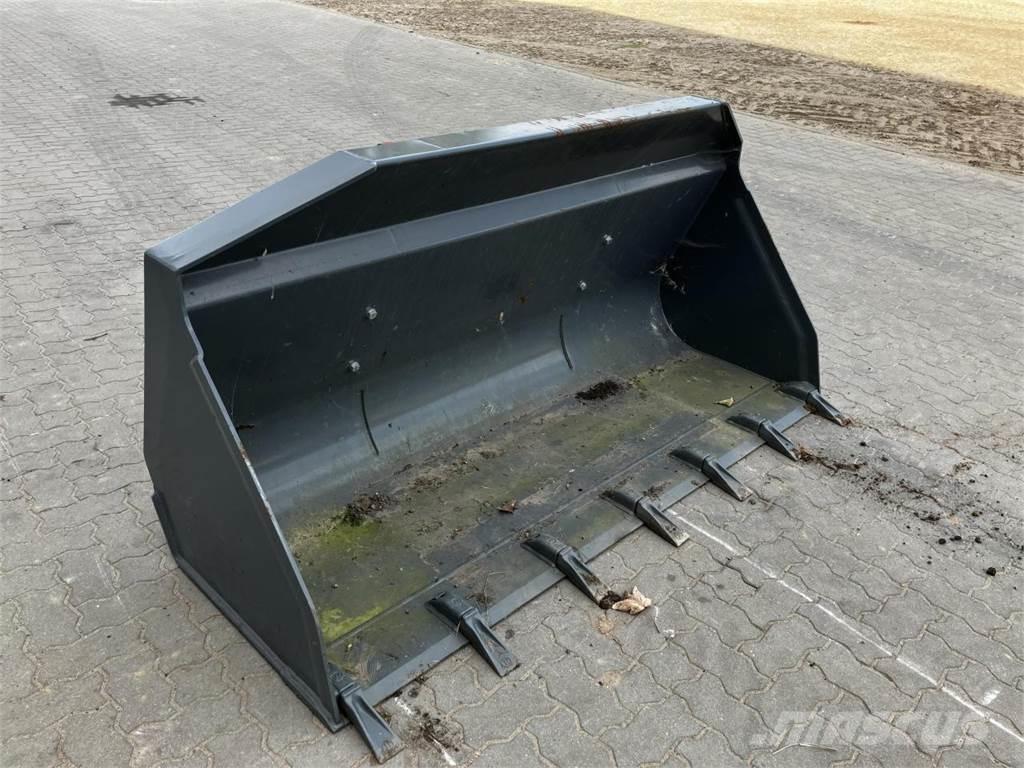 Kramer 2150 mm Frontālo iekrāvēju papildaprīkojums