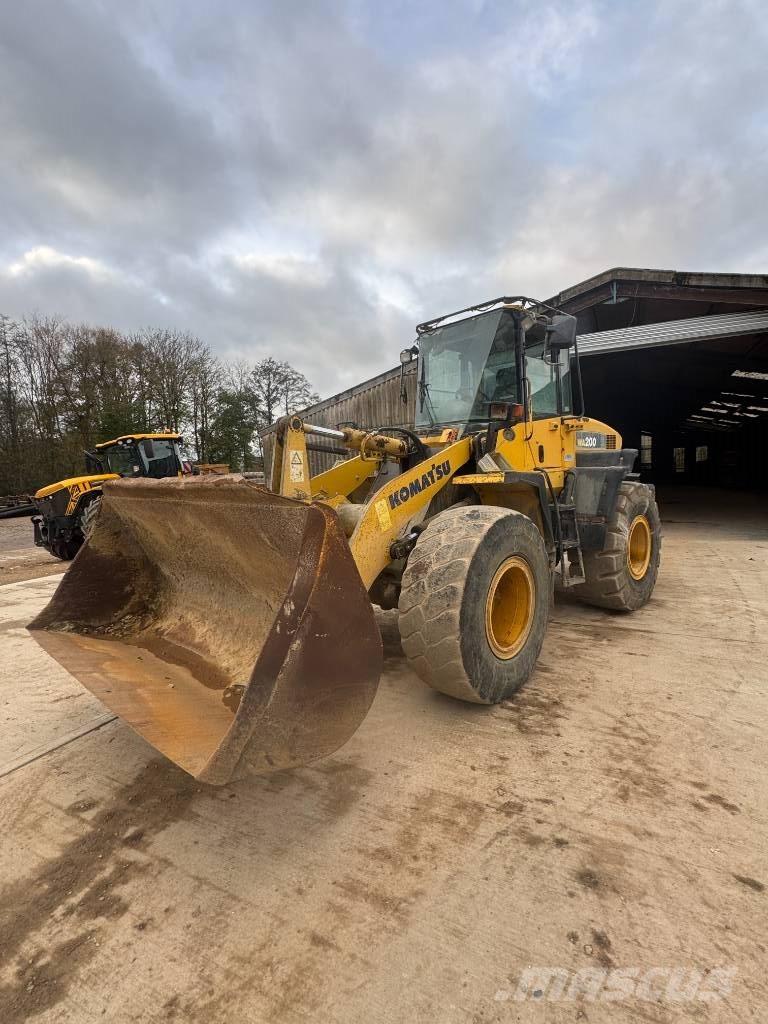 Komatsu WA 200-5 Iekrāvēji uz riteņiem