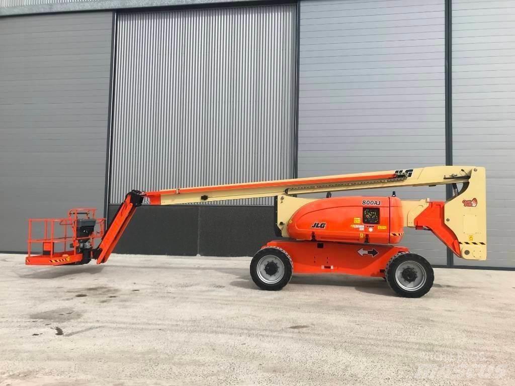 JLG 800 AJ Strēles pacēlāji