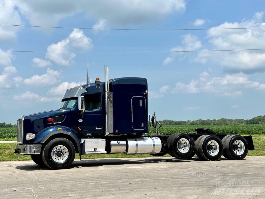 Peterbilt 567 Vilcēji