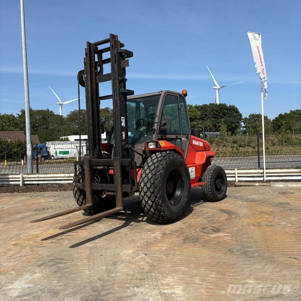 Manitou M 30.4 Apvidus autokrāvējs
