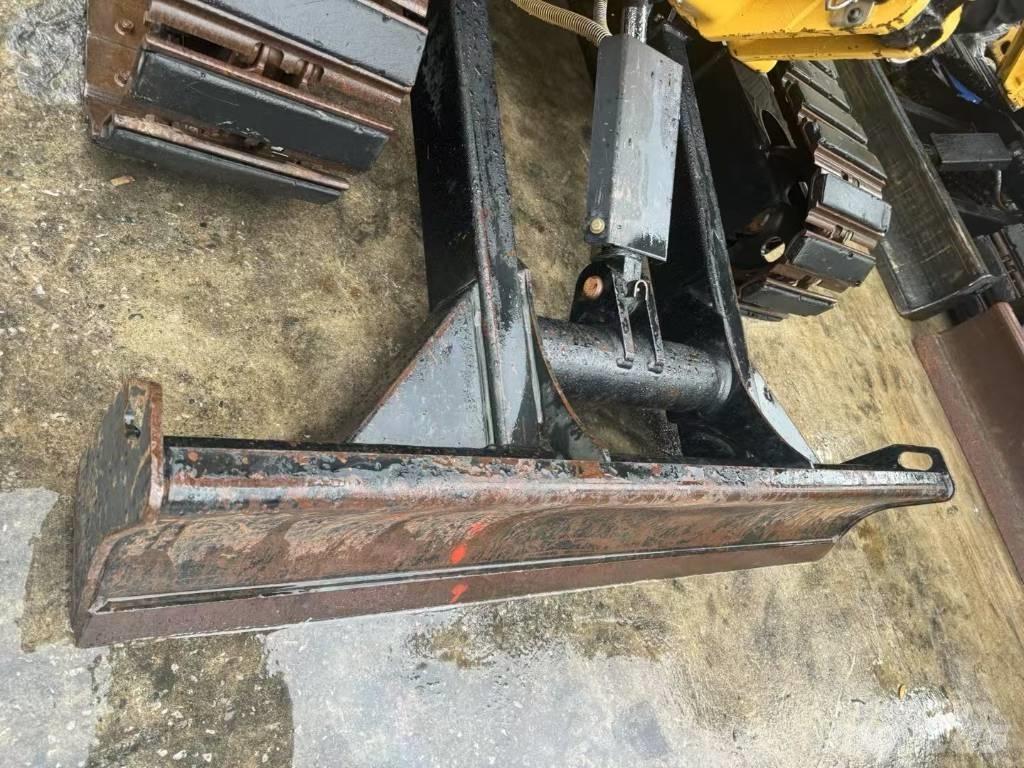 CAT 303 E CR Kāpurķēžu ekskavatori
