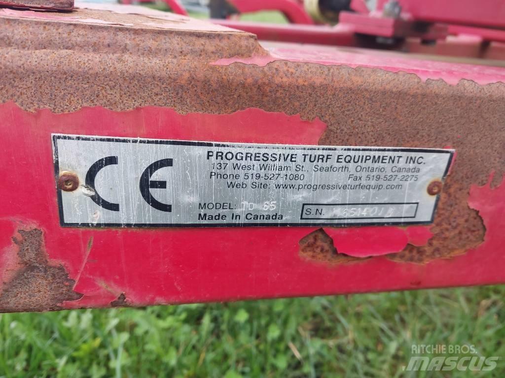 Progress 65" TRI-DECK Mauriņa traktors