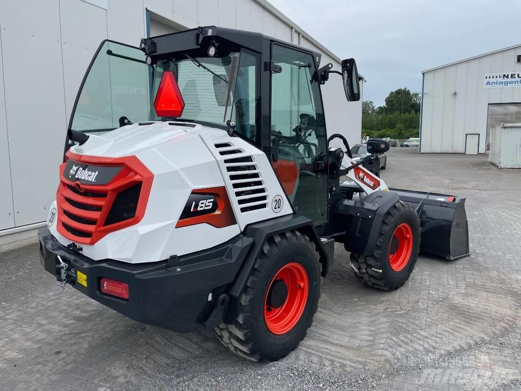 Bobcat L85 Iekrāvēji uz riteņiem