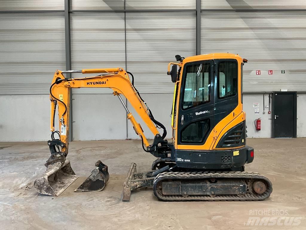 Hyundai R30 Z-9AK Mini ekskavatori < 7 t