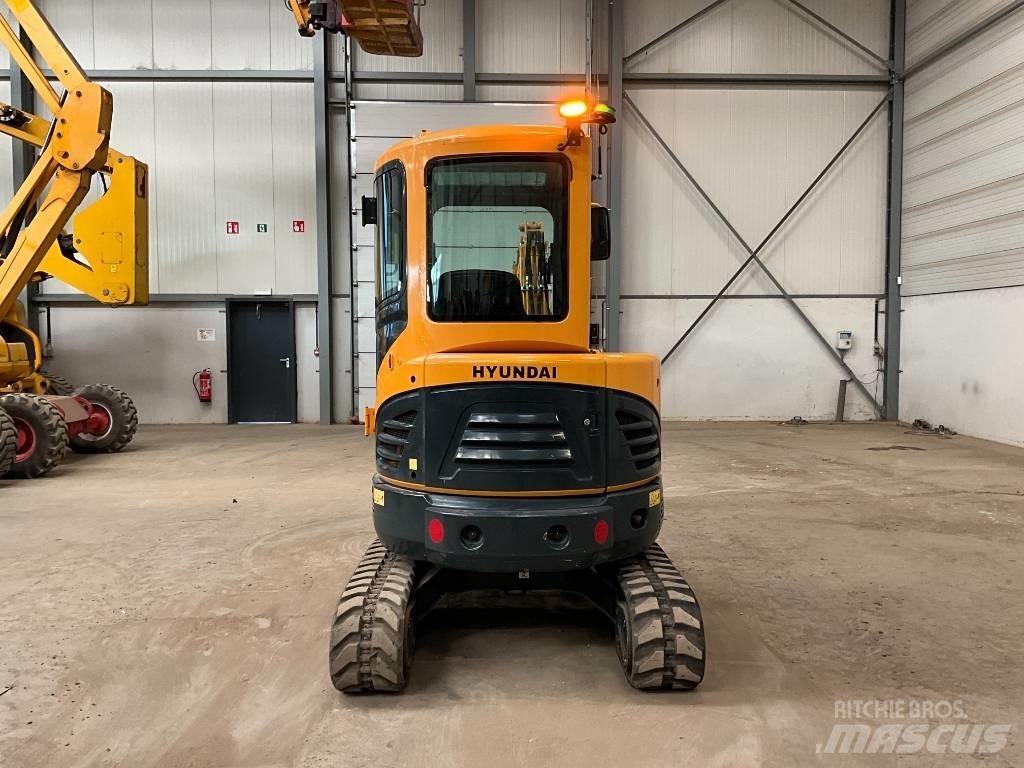 Hyundai R30 Z-9AK Mini ekskavatori < 7 t