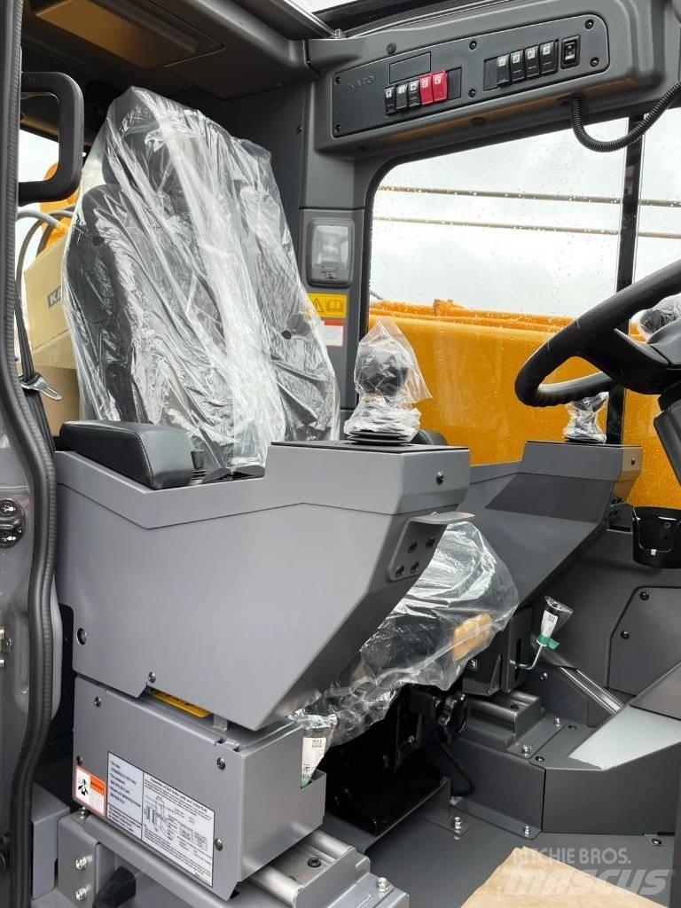 Kato CR-130Rv Visurgājēji celtņi