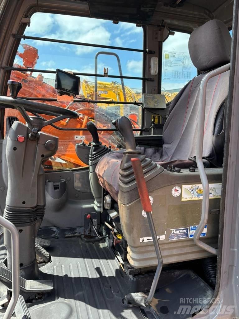 Hitachi ZX 130 W Ekskavatori uz riteņiem