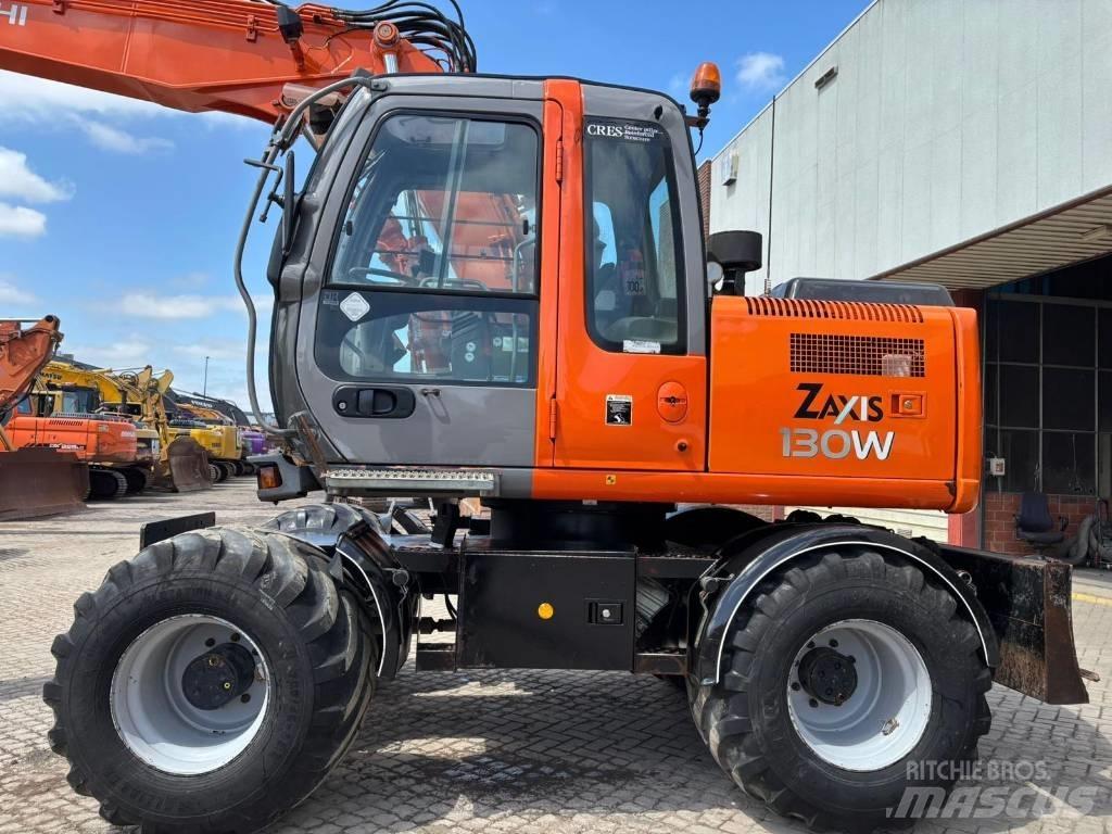 Hitachi ZX 130 W Ekskavatori uz riteņiem