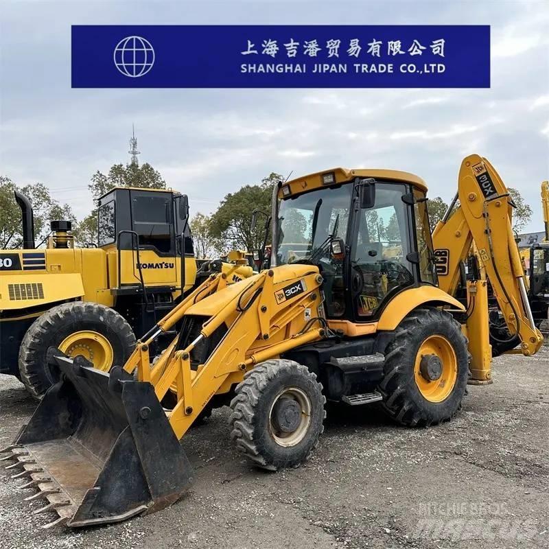 JCB 3 CX Iekrāvēji uz riteņiem