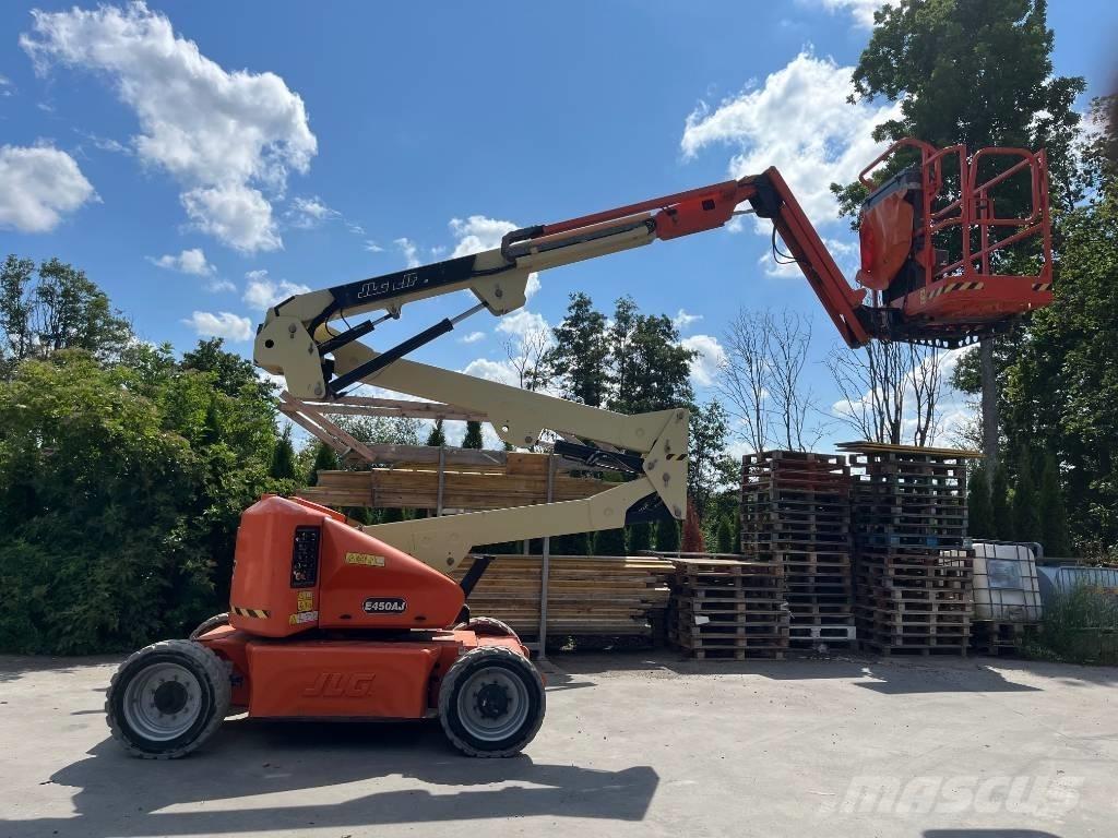JLG E 450 AJ Strēles pacēlāji