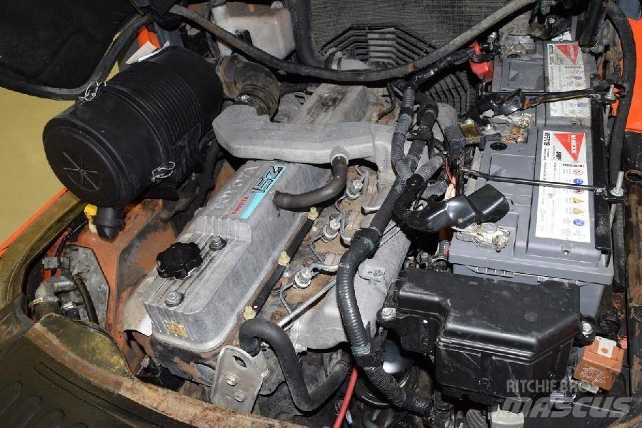 Toyota 7 FD 45 Tehnika ar dīzeļa dzinēju