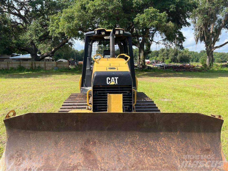 CAT D 3 K 2 LGP Kāpurķēžu buldozeri