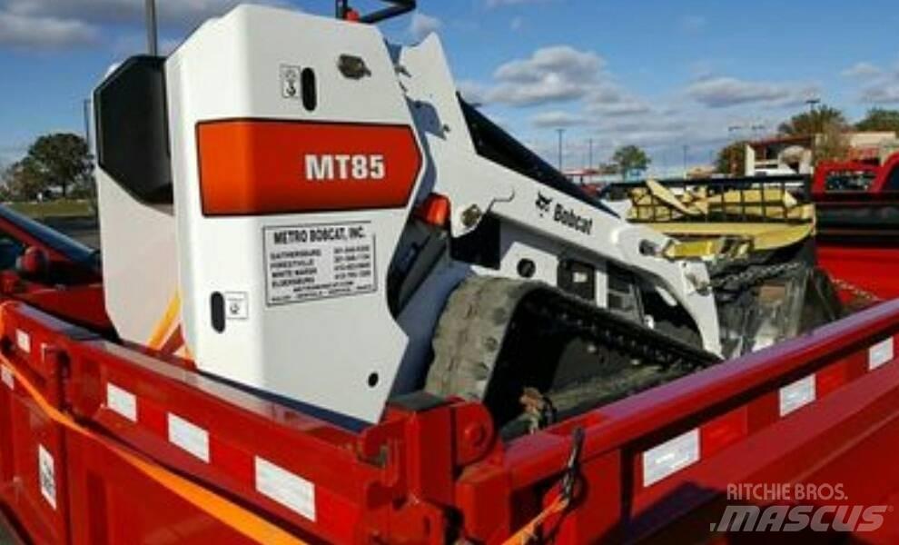 Bobcat MT 85 Lietoti riteņu kompaktiekrāvēji