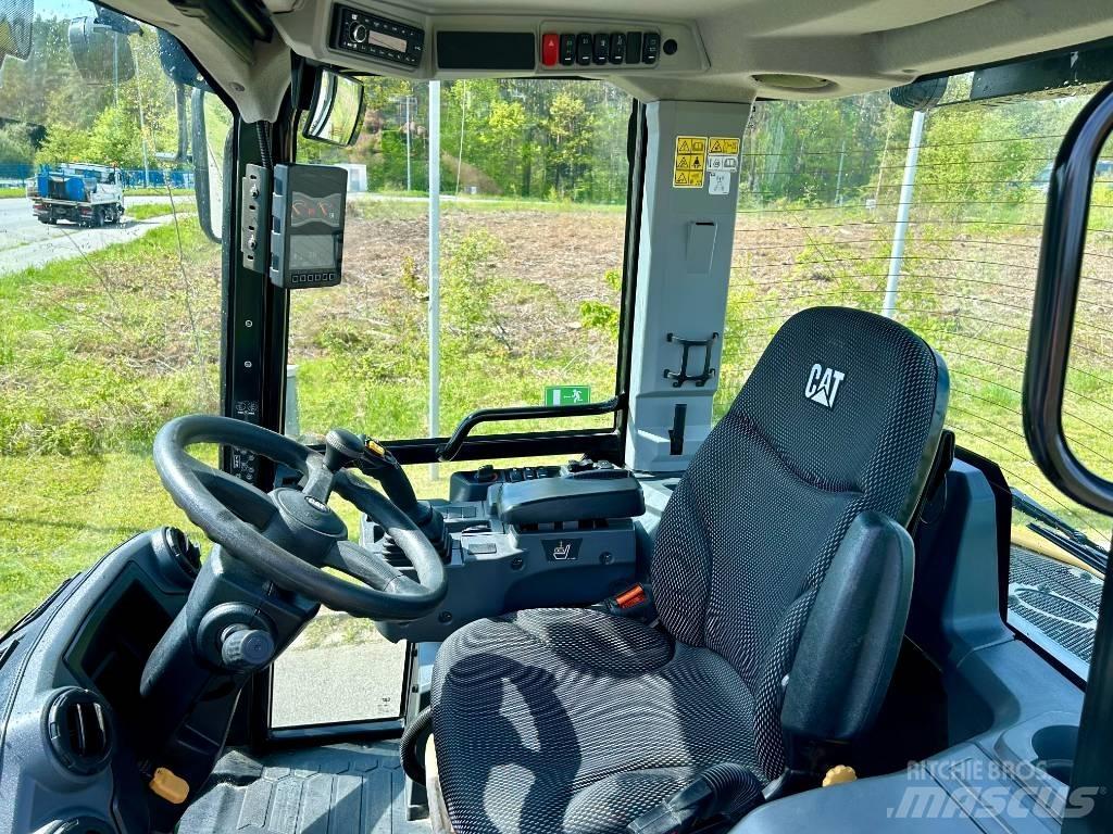 CAT 908NG Iekrāvēji uz riteņiem