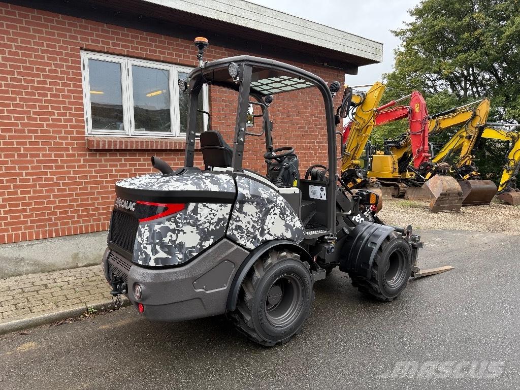 Mecalac MCL 6+ Mini iekrāvēji