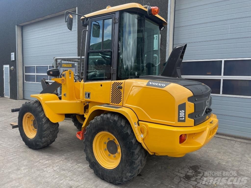 Volvo L30G Mini iekrāvēji