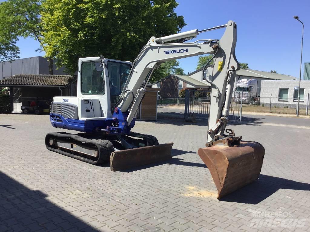 Takeuchi TB 250 Mini ekskavatori < 7 t