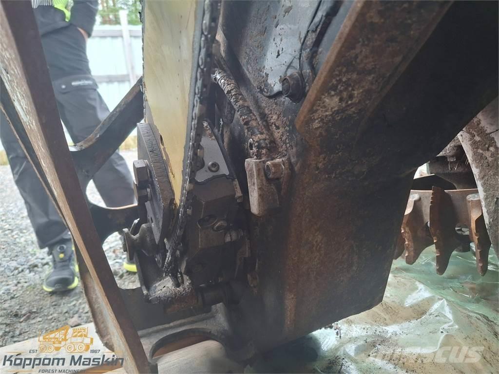 Komatsu C124 Hārvesteru kausi