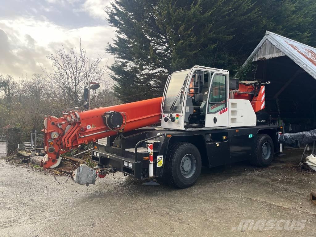 Demag AC 30 City Visurgājēji celtņi