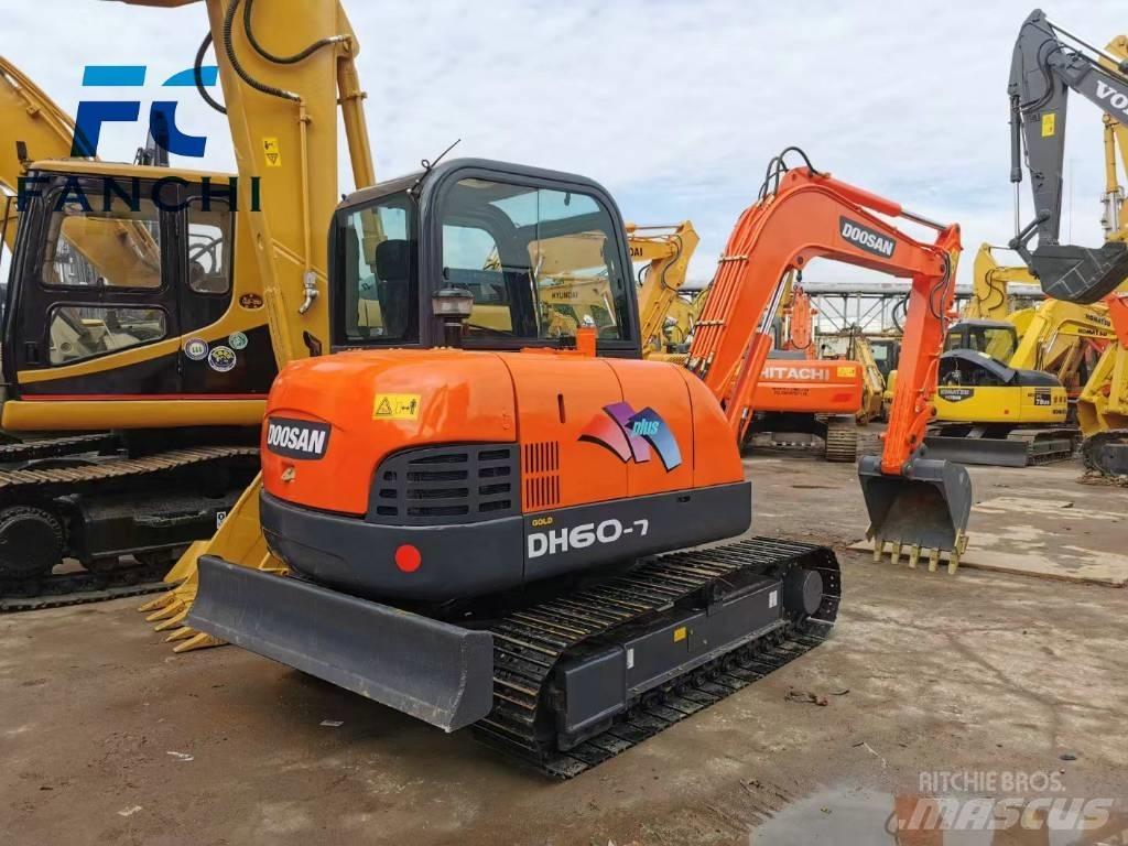 Doosan DH 60 Mini ekskavatori < 7 t