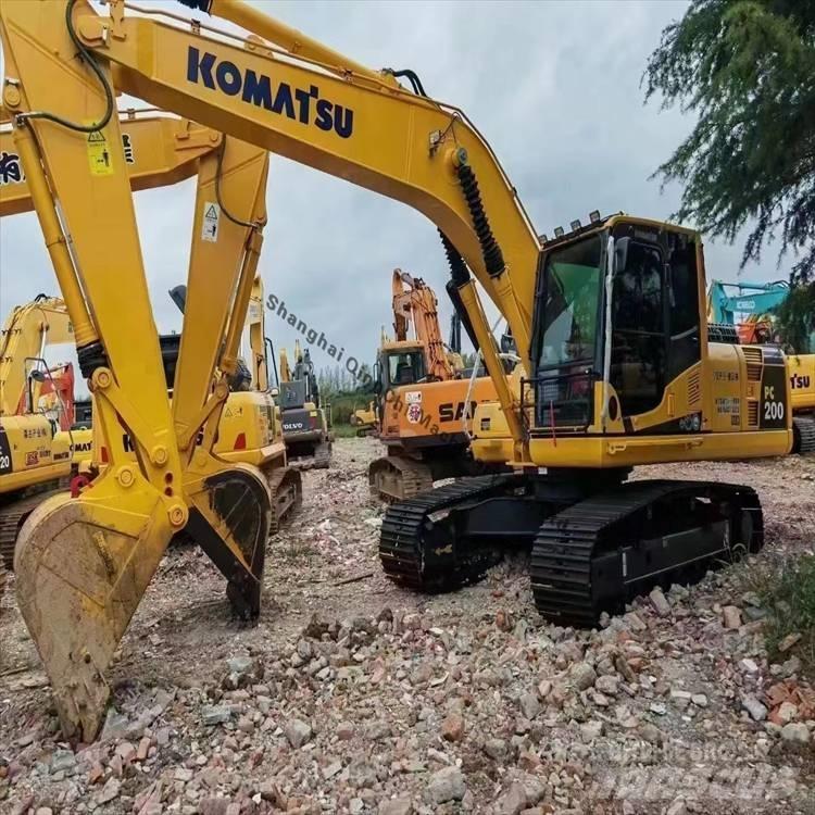 Komatsu 200-8 Kāpurķēžu ekskavatori